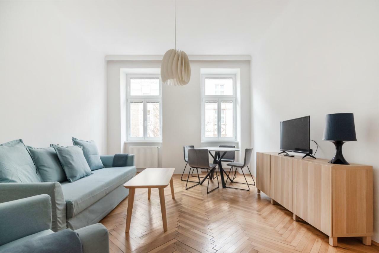 Universum 2 Apartment Wien